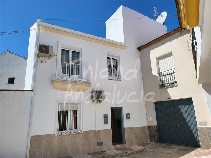 Town House (TH6324) image 1